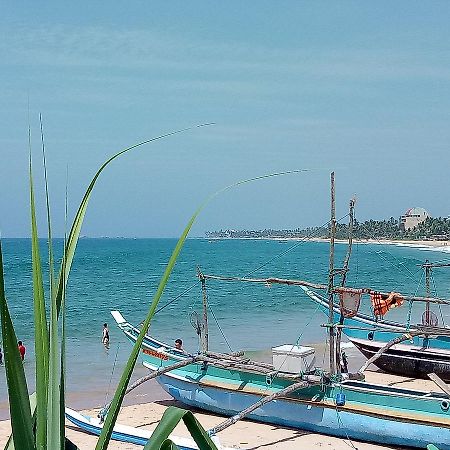 Githmini Beach House And Toures Hikkaduwa Zewnętrze zdjęcie
