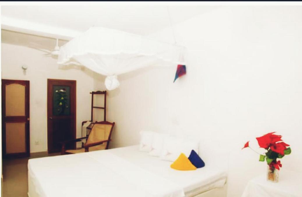 Githmini Beach House And Toures Hikkaduwa Zewnętrze zdjęcie